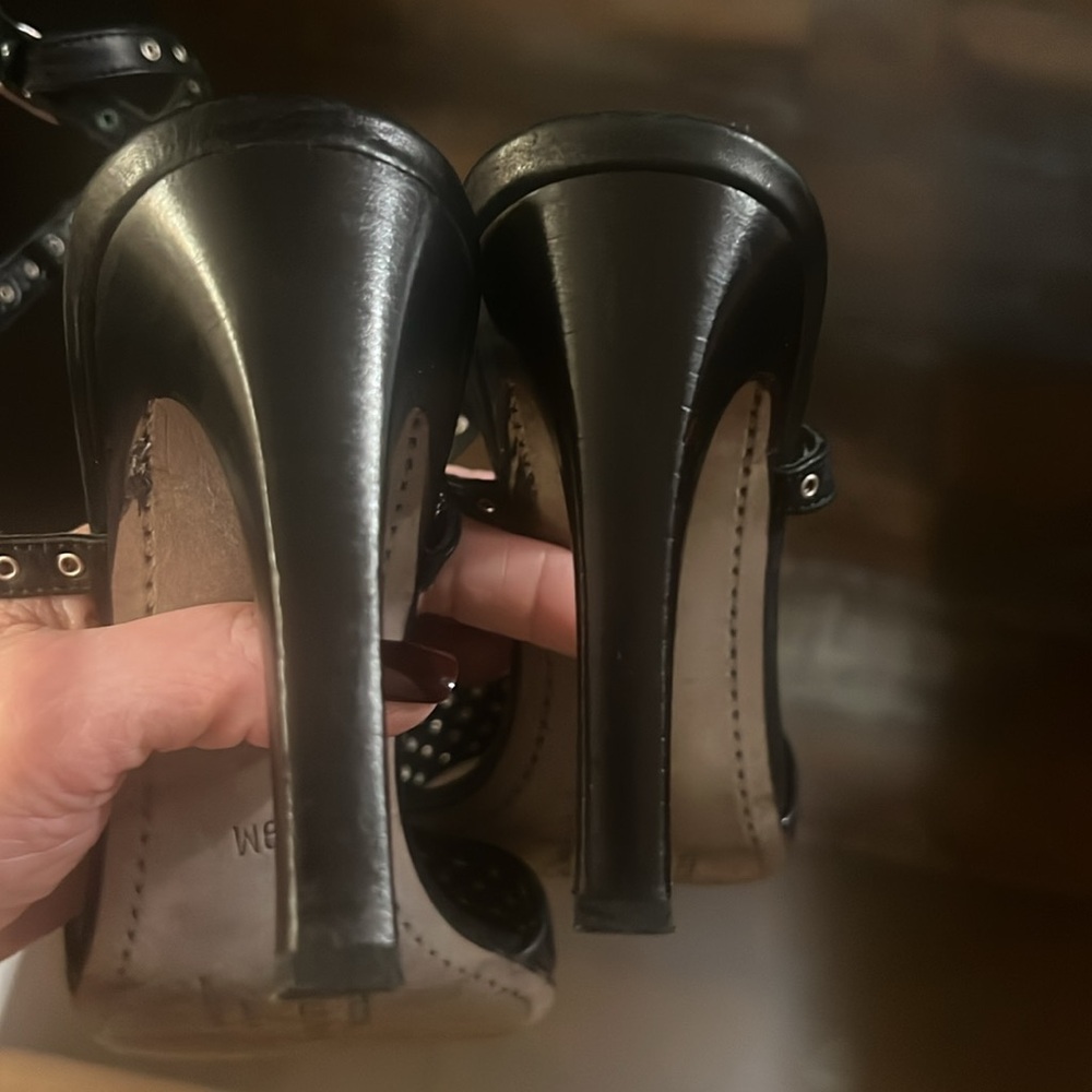 Sexy couture sandals! - Picture 5 of 8